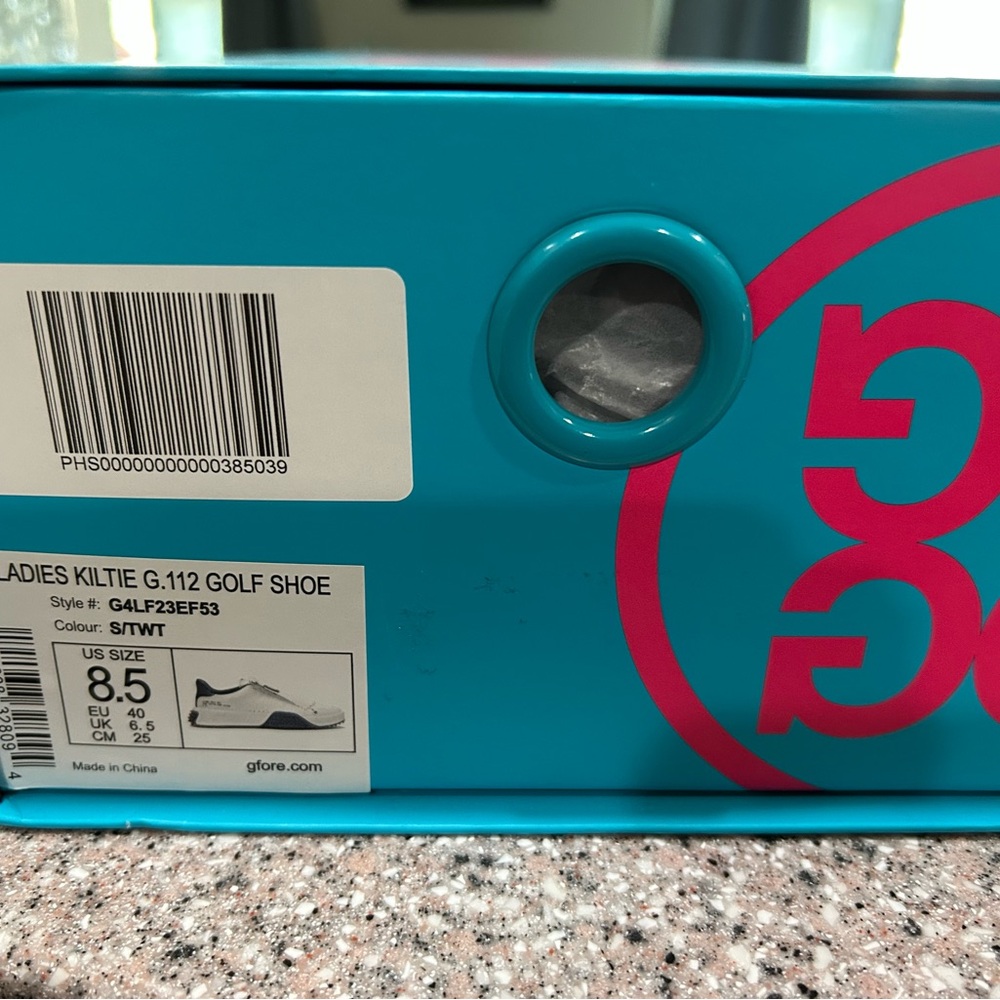 G/FORE Ladies Kiltie G.112 Golf Shoes - White and Black, NIB. Size 8.5 - Picture 8 of 8